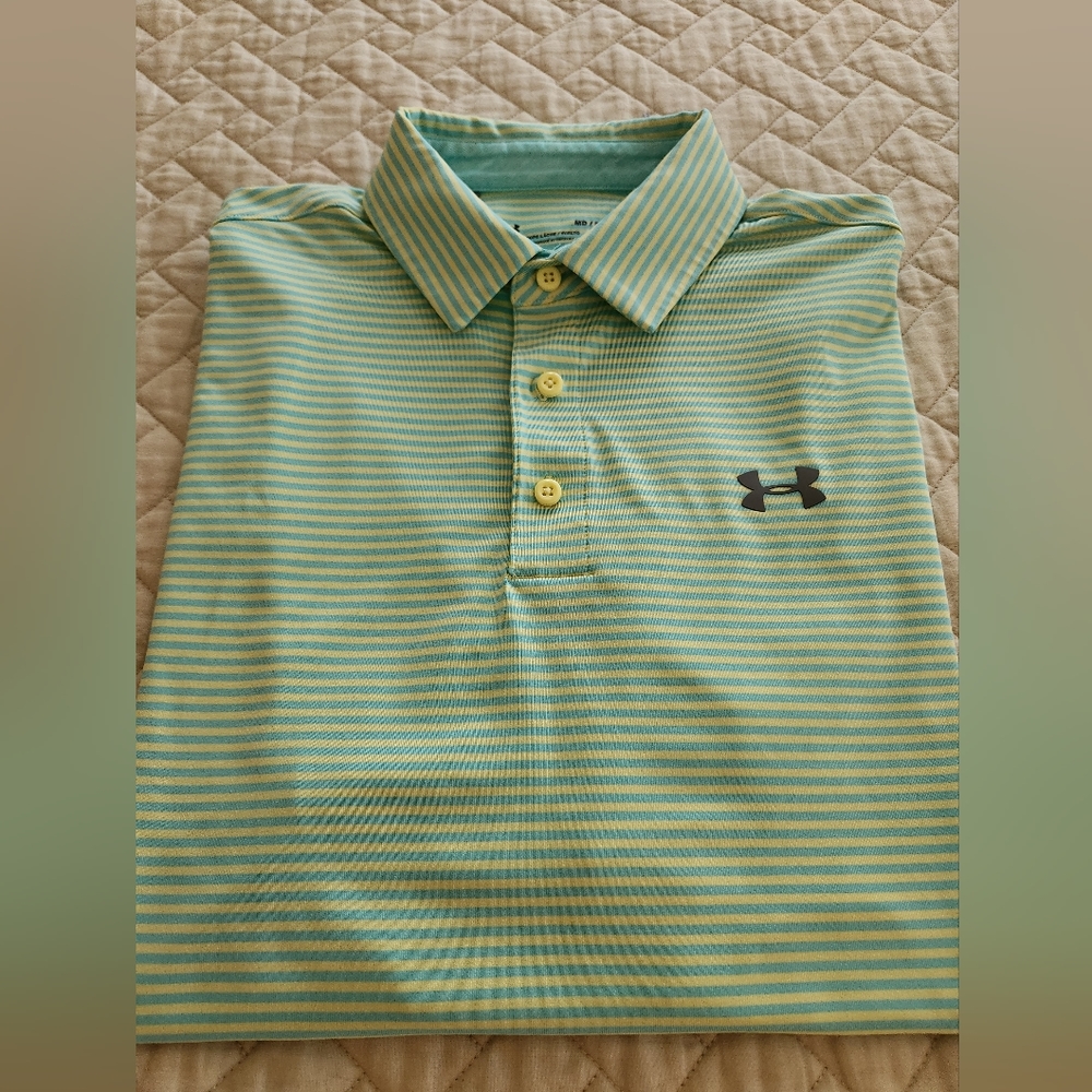 Mens Under Armour Heat Gear short Sleeve shirt